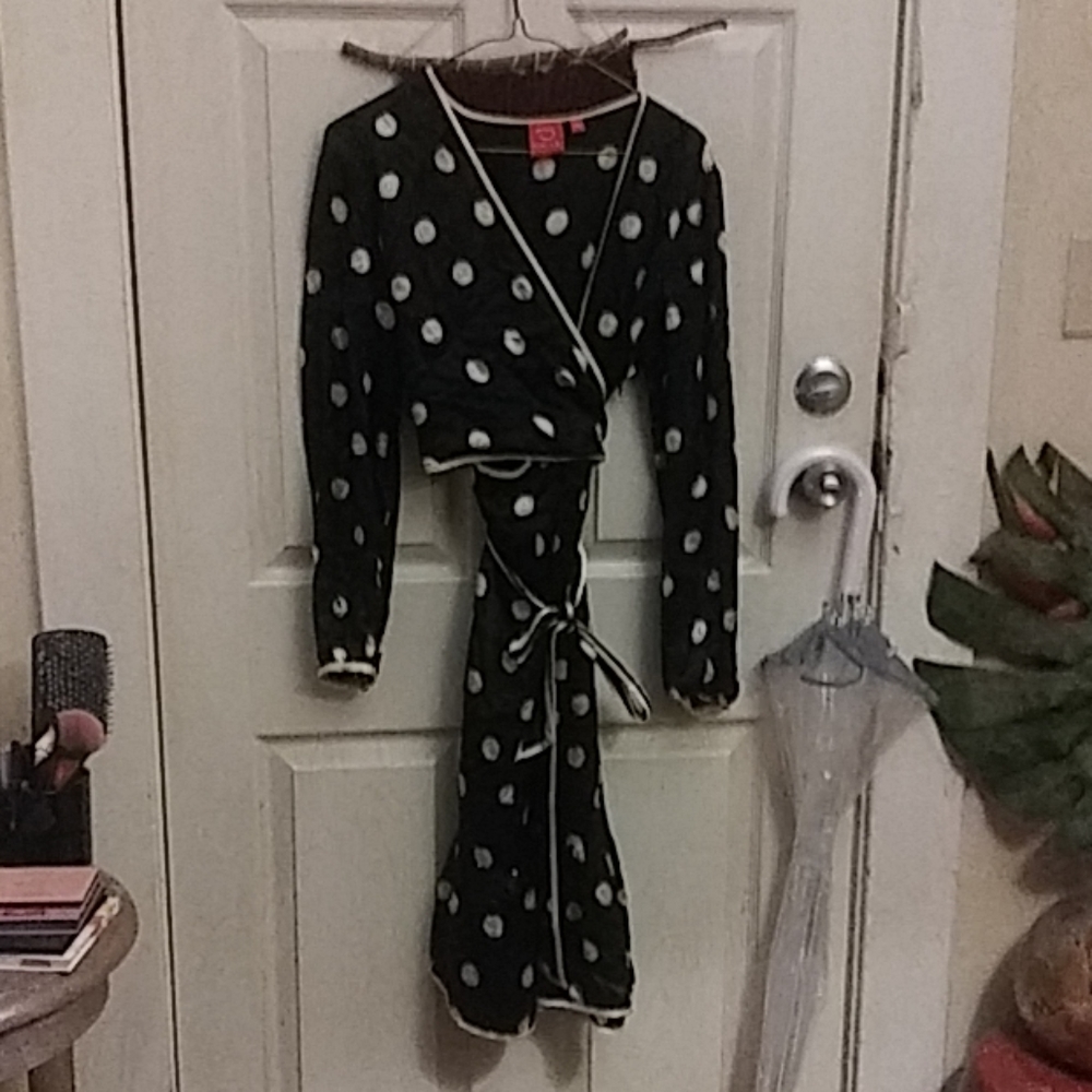Oscar by Oscar de La renta polka dot dress.